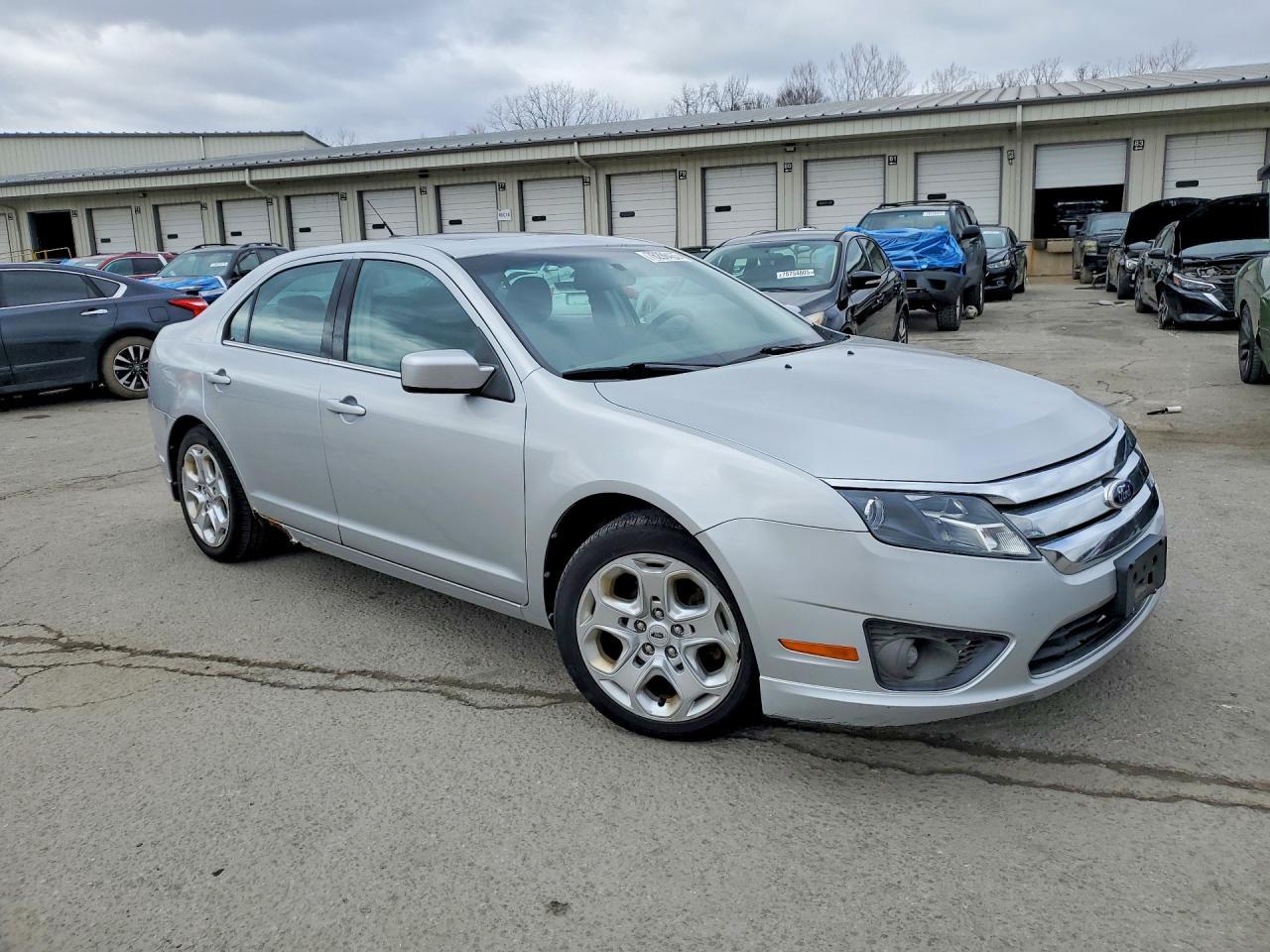 2010 Ford Fusion Se - Image 4