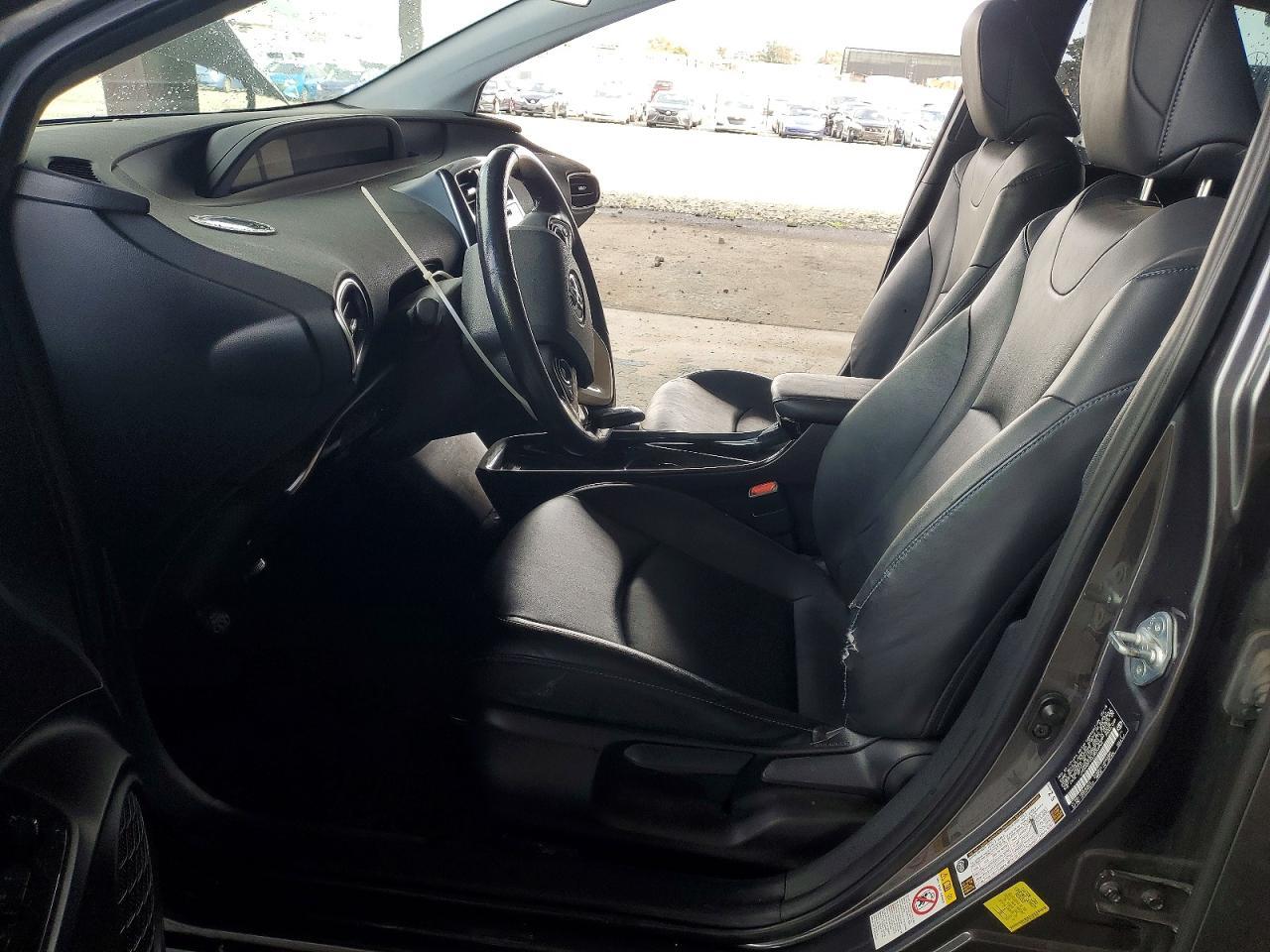 2018 Toyota Prius - Image 7