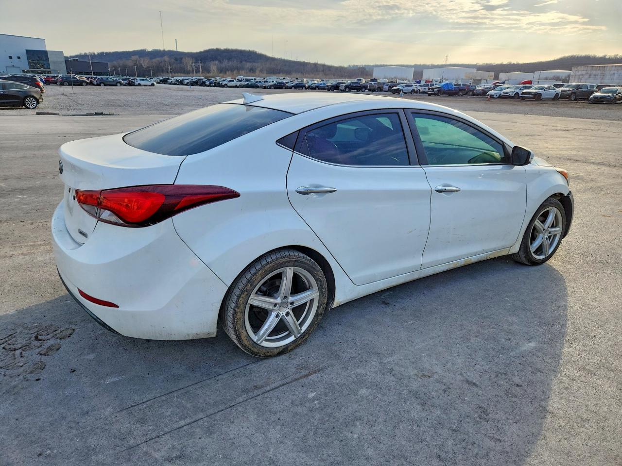 2014 Hyundai Elantra Limited - Фото 3