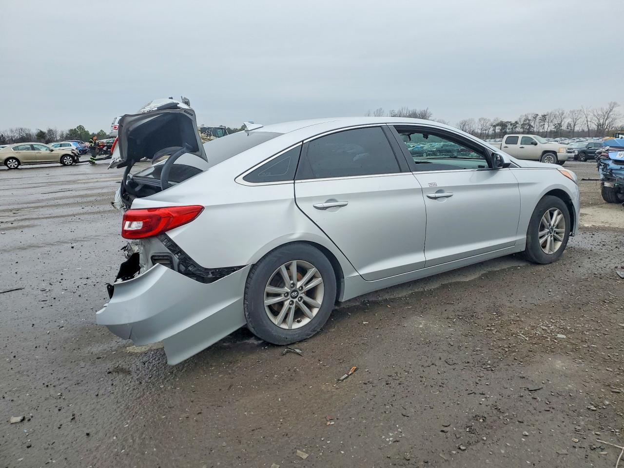 2016 Hyundai Sonata Base - Фото 3