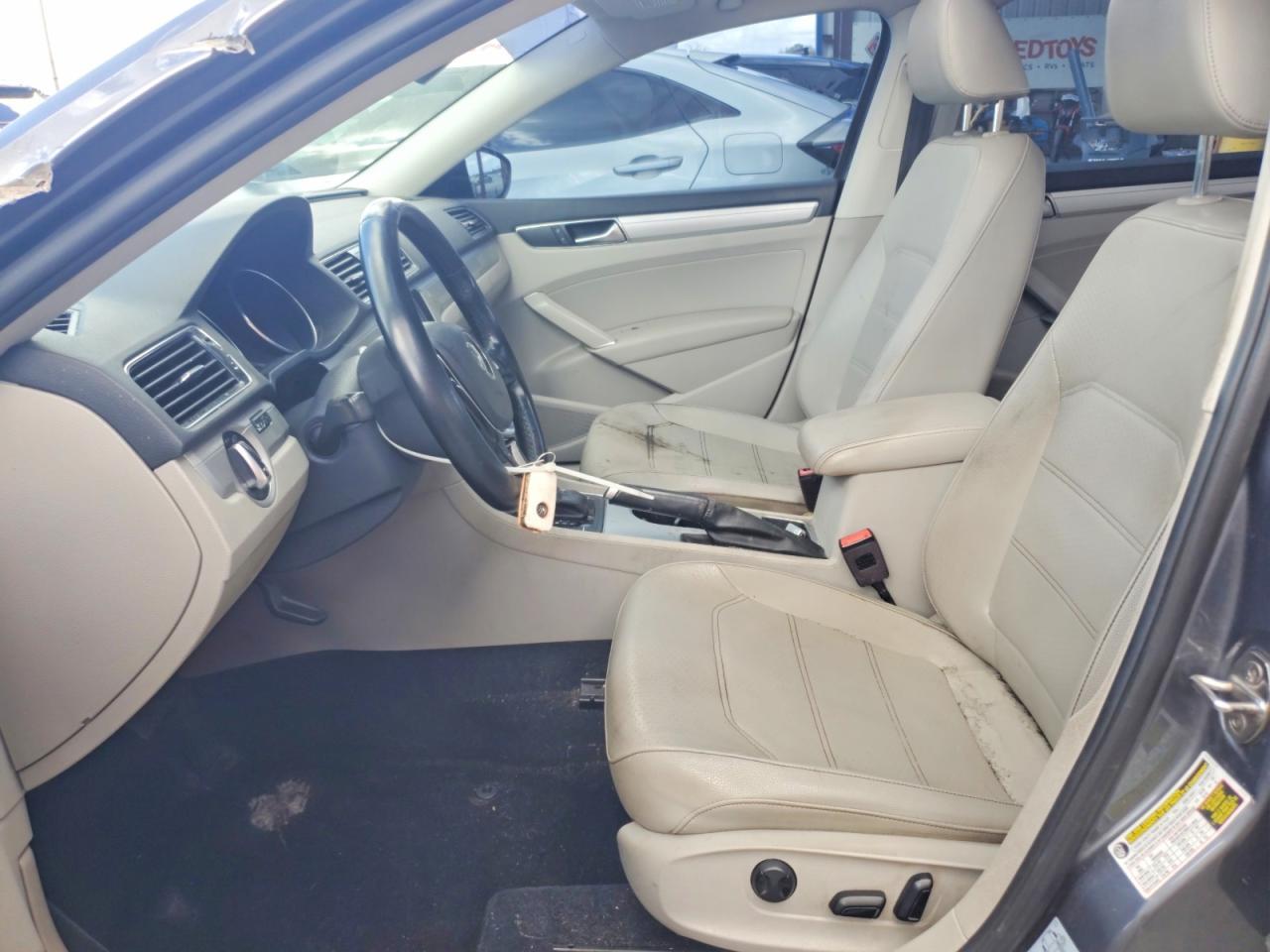 2019 Volkswagen Passat Wolfsburg - Фото 7