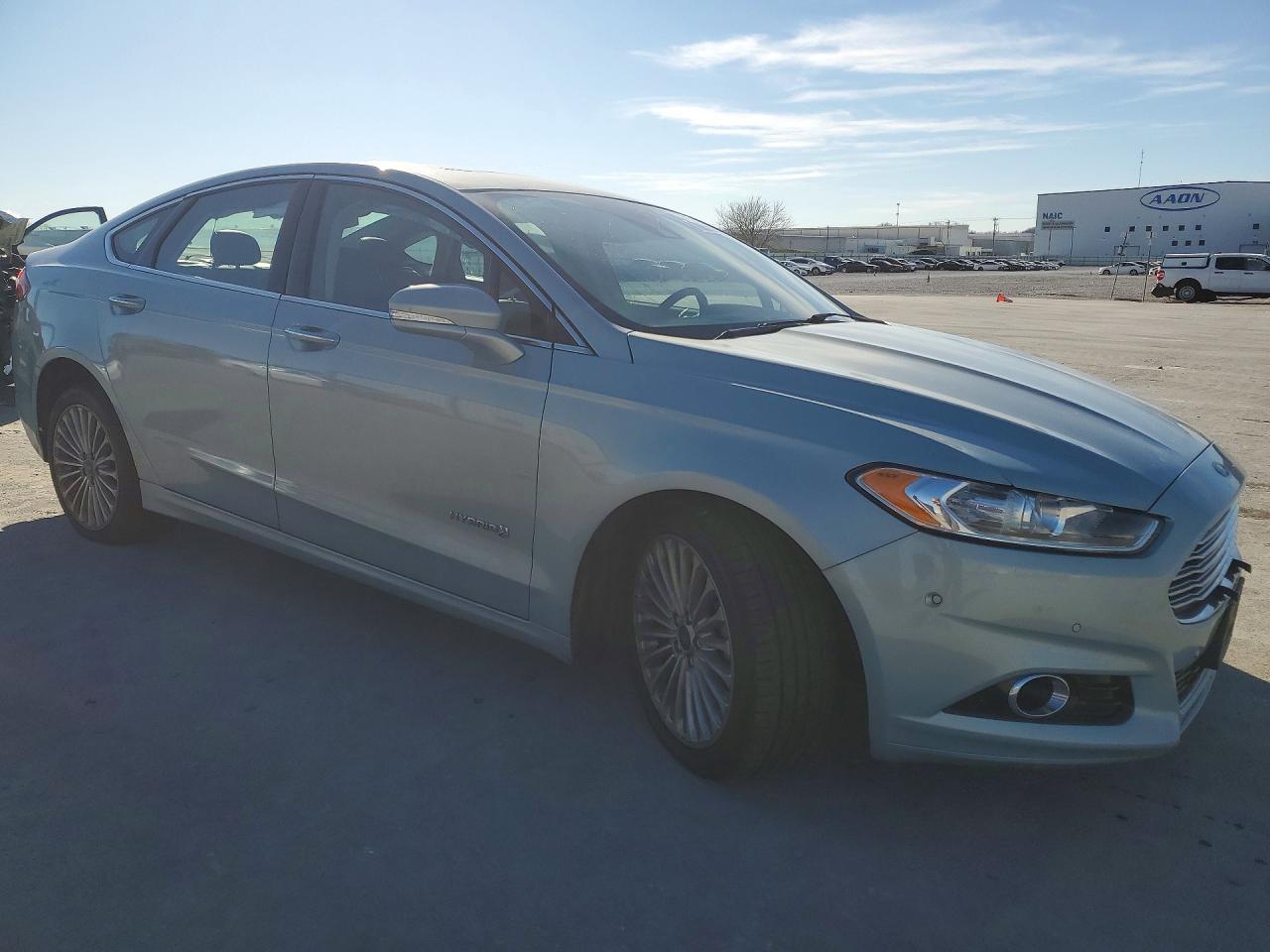 2014 Ford Fusion Titanium Hev - Image 4