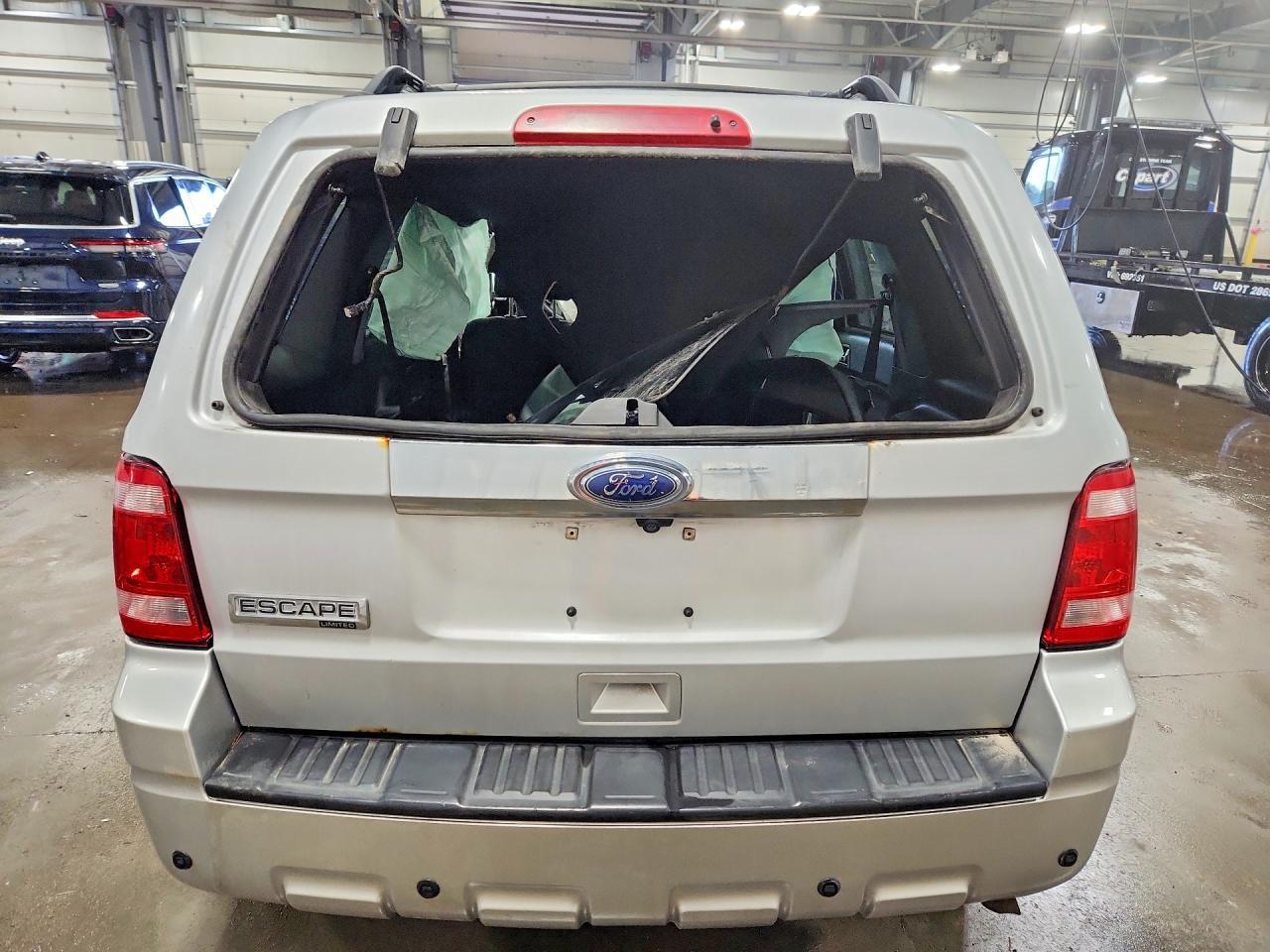 2012 Ford Escape Limited - Фото 6