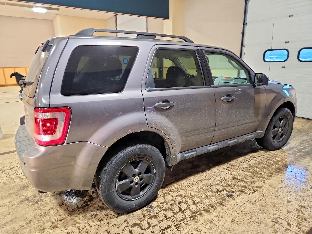 2011 Ford Escape Xlt - Фото 3