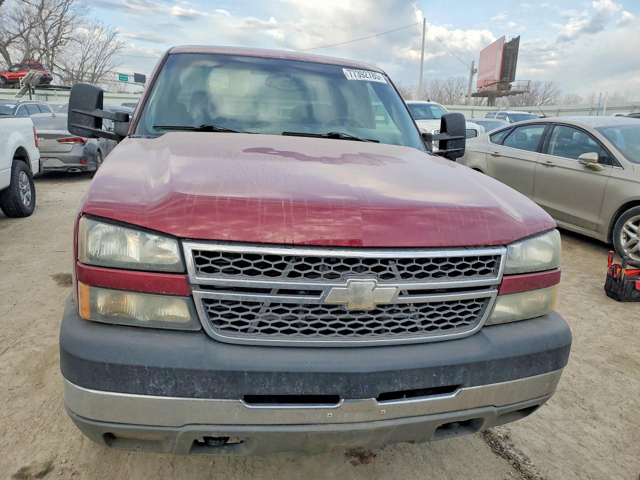 2005 Chevrolet Silverado C2500 Heavy Duty - Фото 5