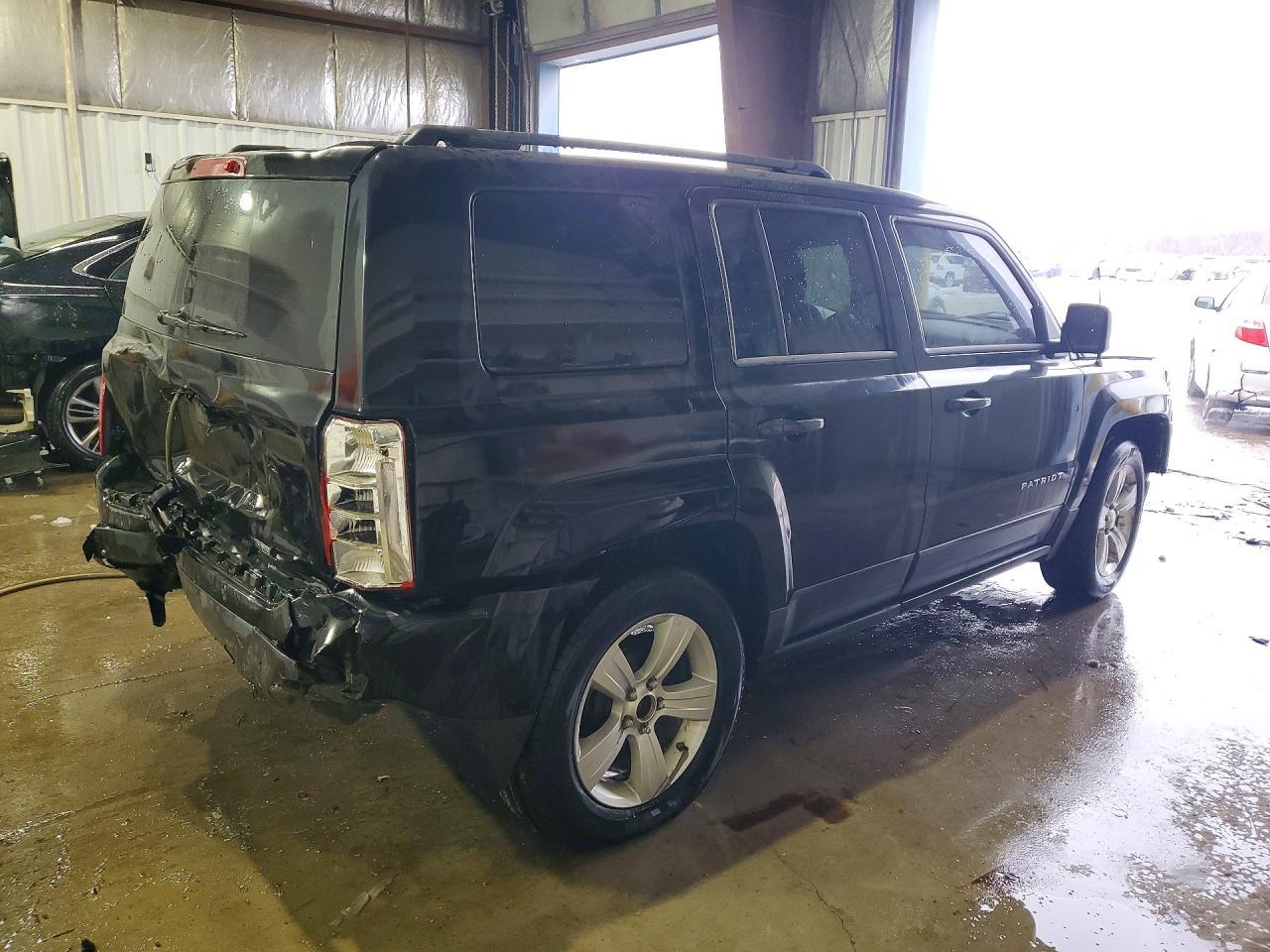 2012 Jeep Patriot Latitude - Image 3