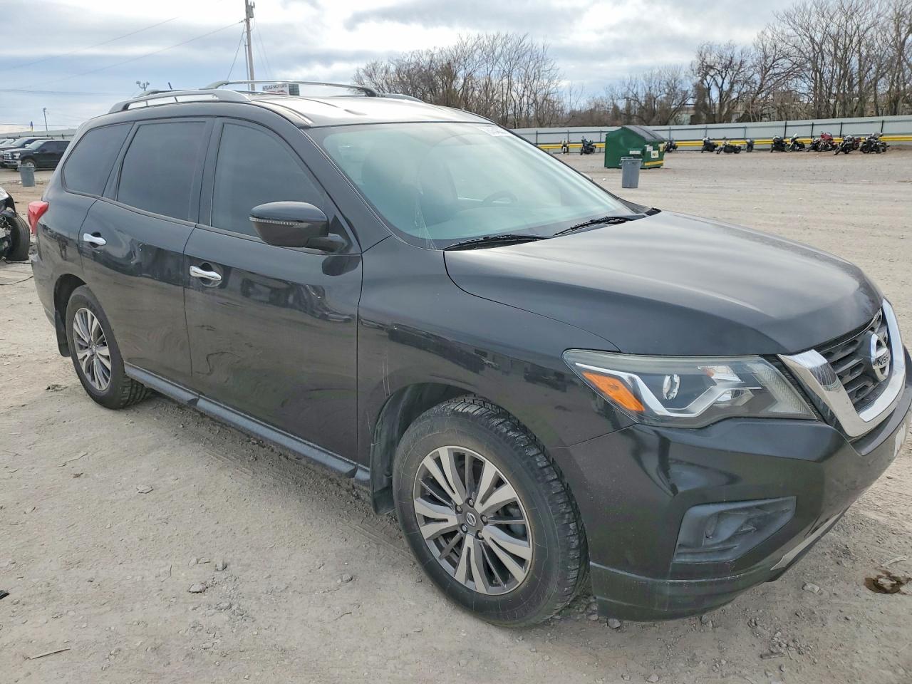 2018 Nissan Pathfinder S - Фото 4