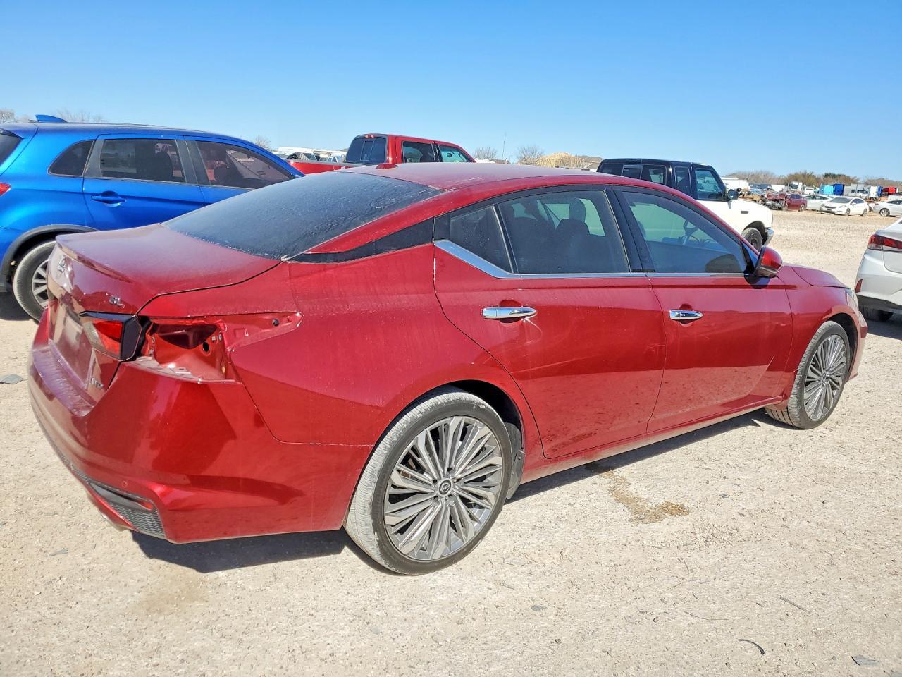 2024 Niss Altima Sl - Image 3