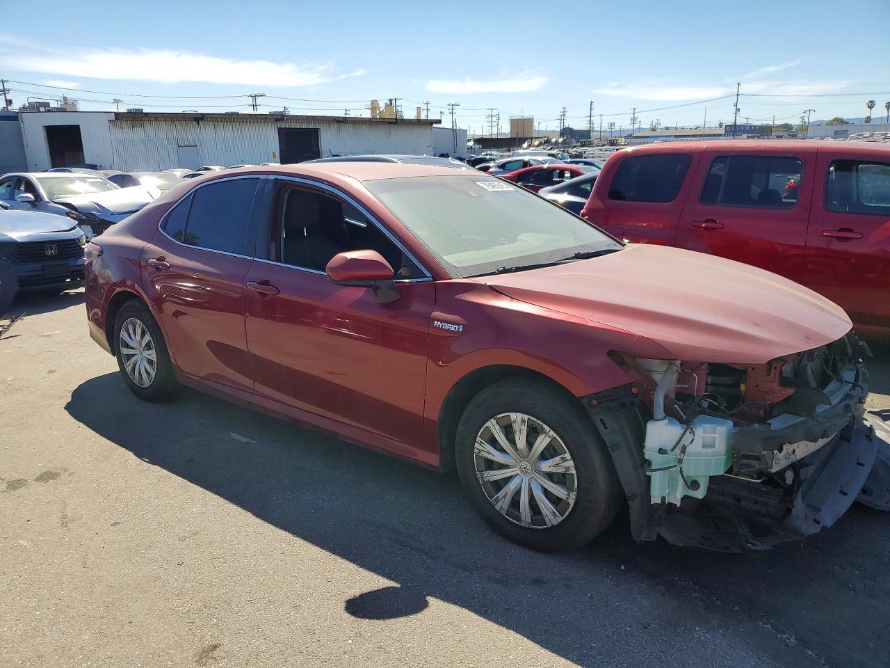 2021 Toyota Camry Hybrid Le - Фото 4