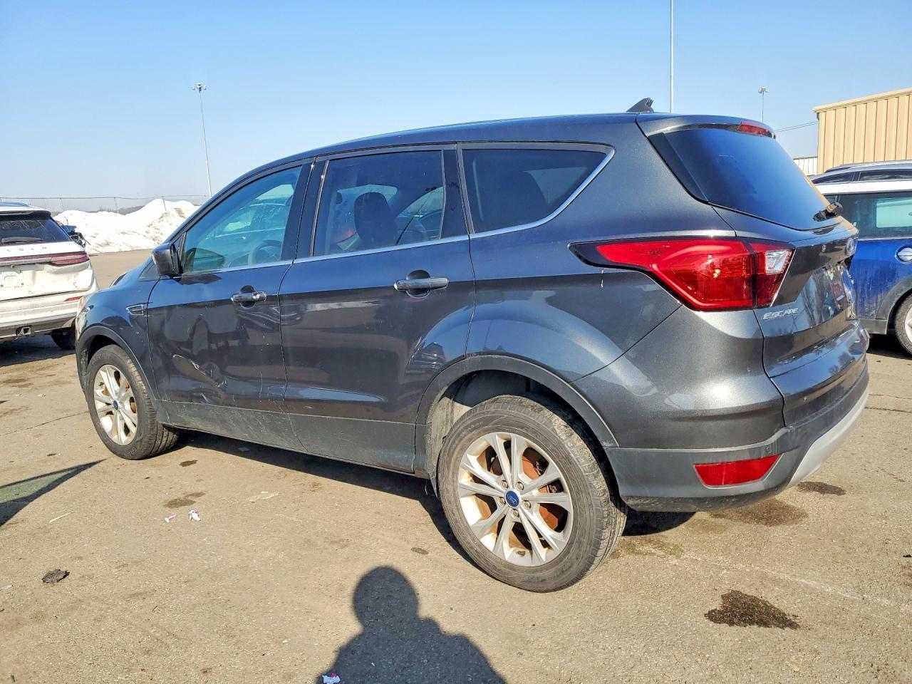 2019 Ford Escape Se - Фото 2
