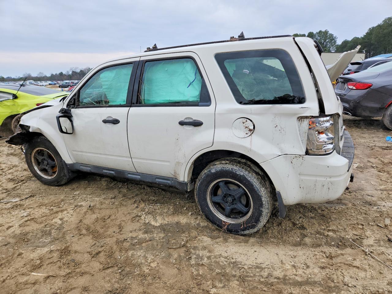 2012 Ford Escape Xls - Image 2