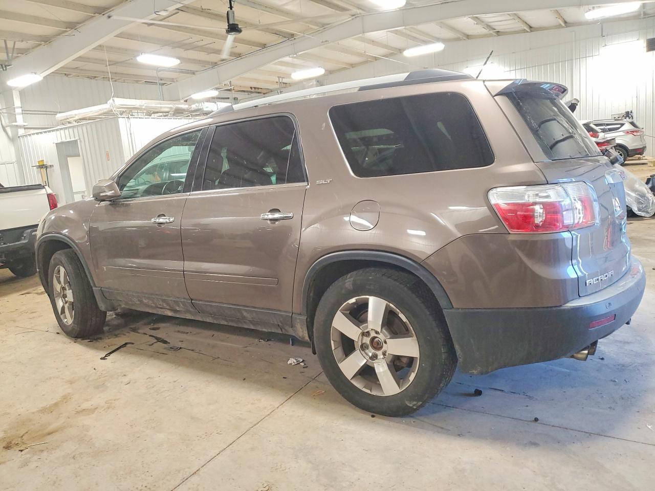 2010 GMC Acadia Slt-1 - Image 2