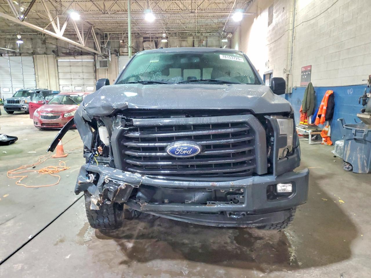 2016 Ford F150 Supercrew - Фото 5