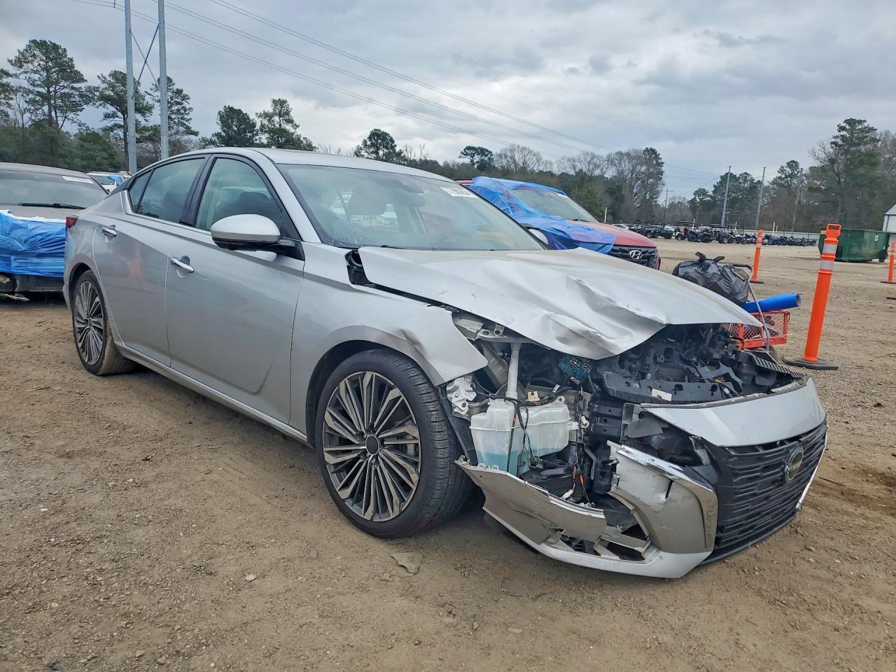 2023 Nissan Altima 2.5 Sl - Image 4