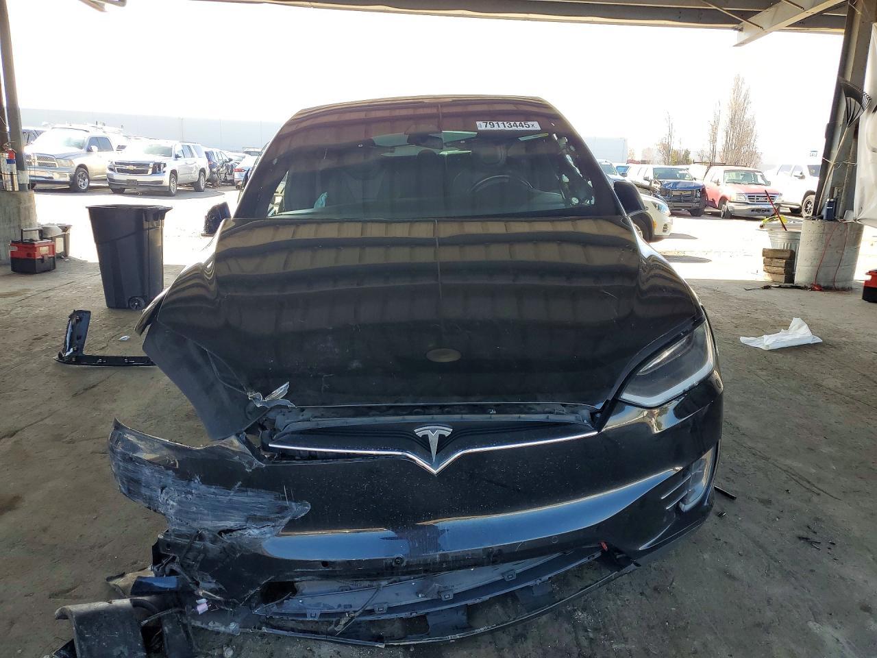 2017 Tesla Model X - Фото 5
