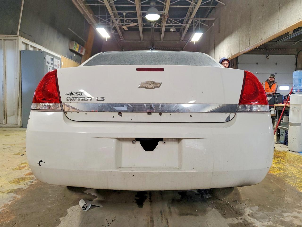 2006 Chevrolet Impala - Image 6