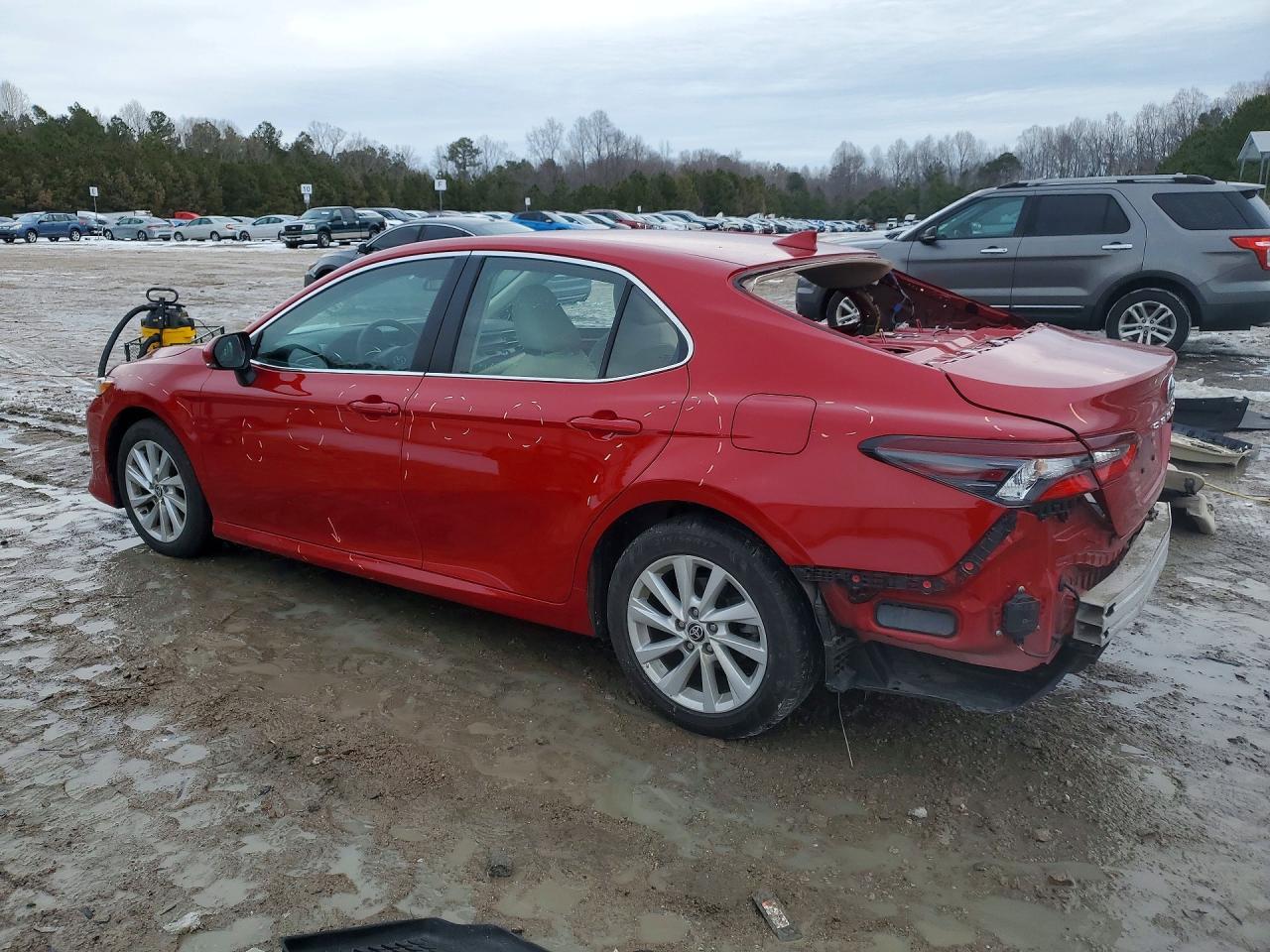 2023 Toyota Camry Le - Фото 2