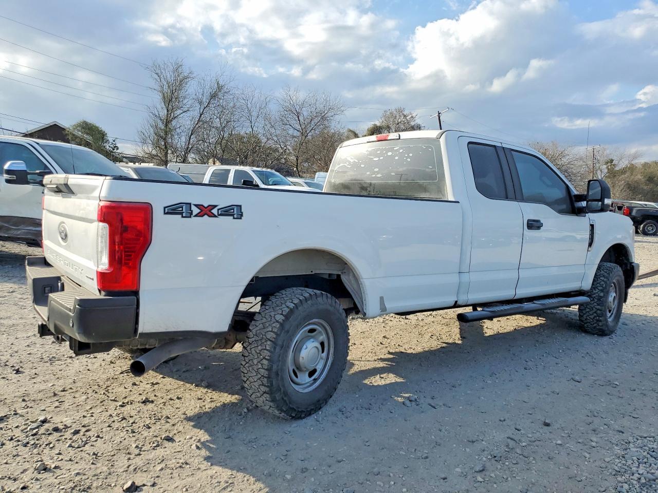 2019 Ford F250 Super Duty - Фото 3