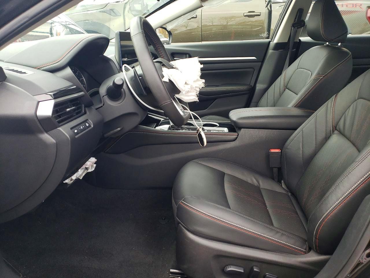 2025 Nissan Altima Sr - Image 7