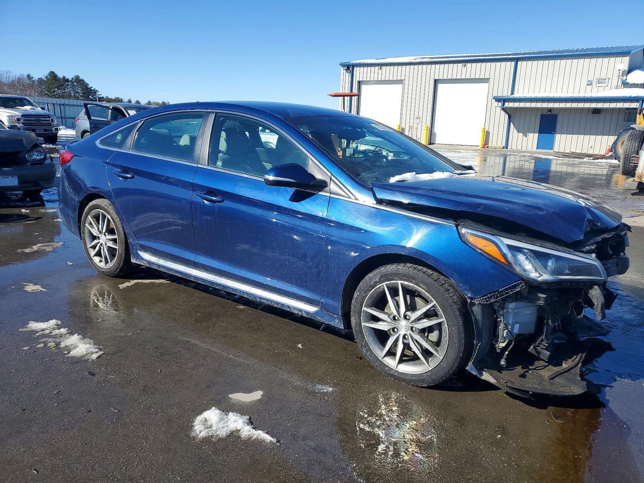 2017 Hyundai Sonata Sport 2.0T - Фото 4