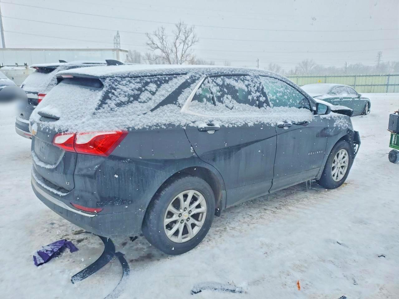 2020 Chevrolet Equinox Lt - Image 3