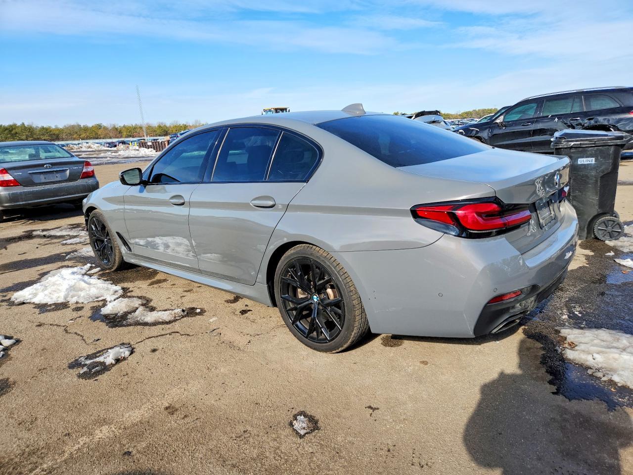 2021 BMW 530 Xi - Фото 2