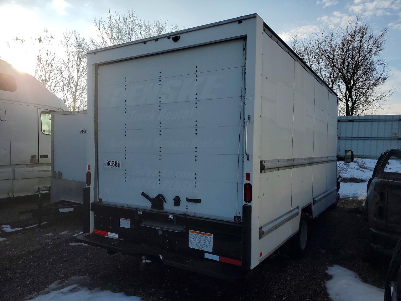 2022 GMC Savana Box Truck - Фото 3