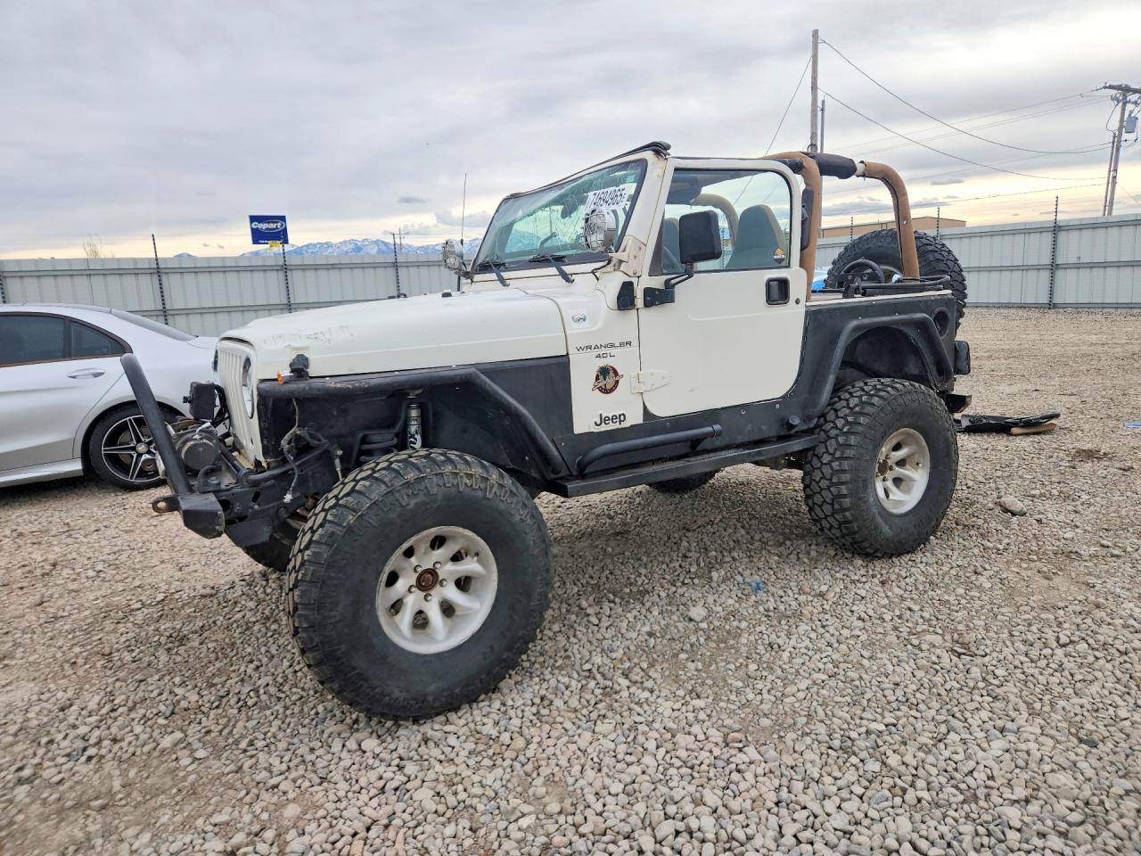 2001 Jeep Wrangler / Tj Sahara