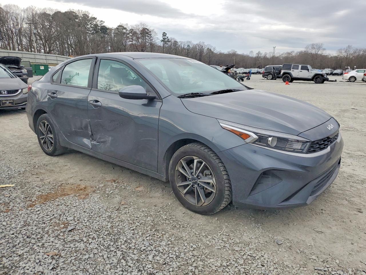 2024 Kia Forte Lx - Image 4