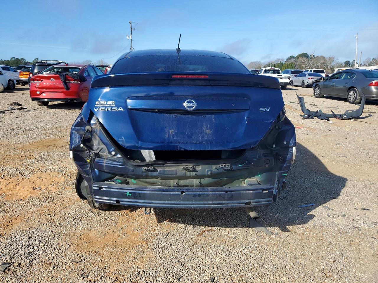 2018 Nissan Versa S - Фото 6