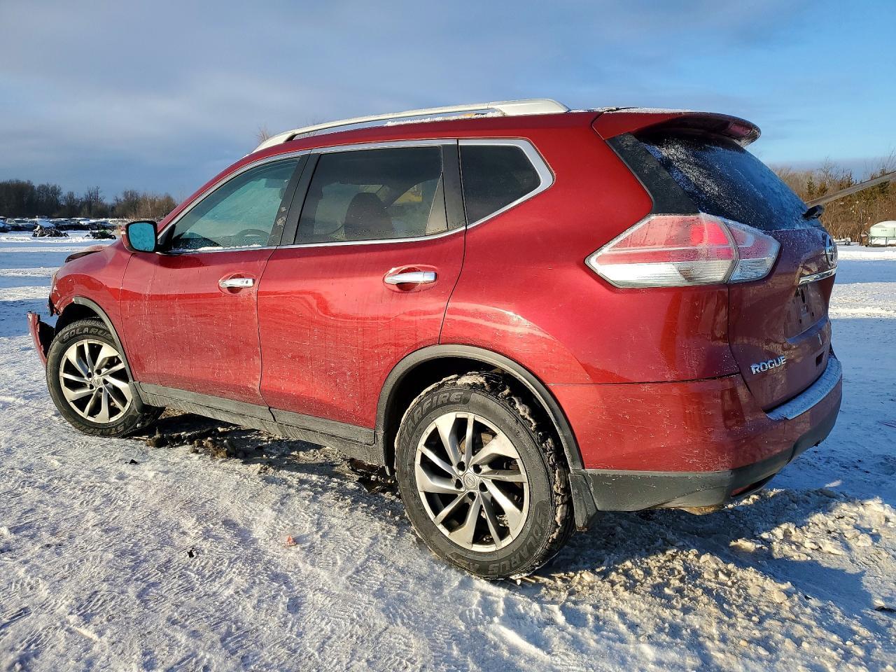 2015 Nissan Rogue - Image 2
