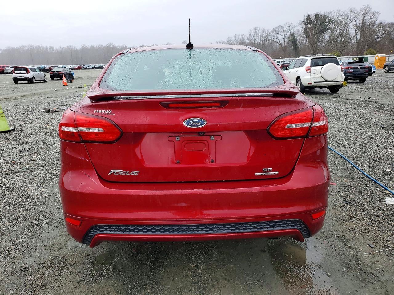 2016 Ford Focus Se - Фото 6