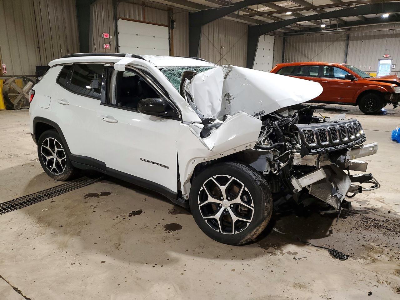 2024 Jeep Compass Latitude - Фото 4