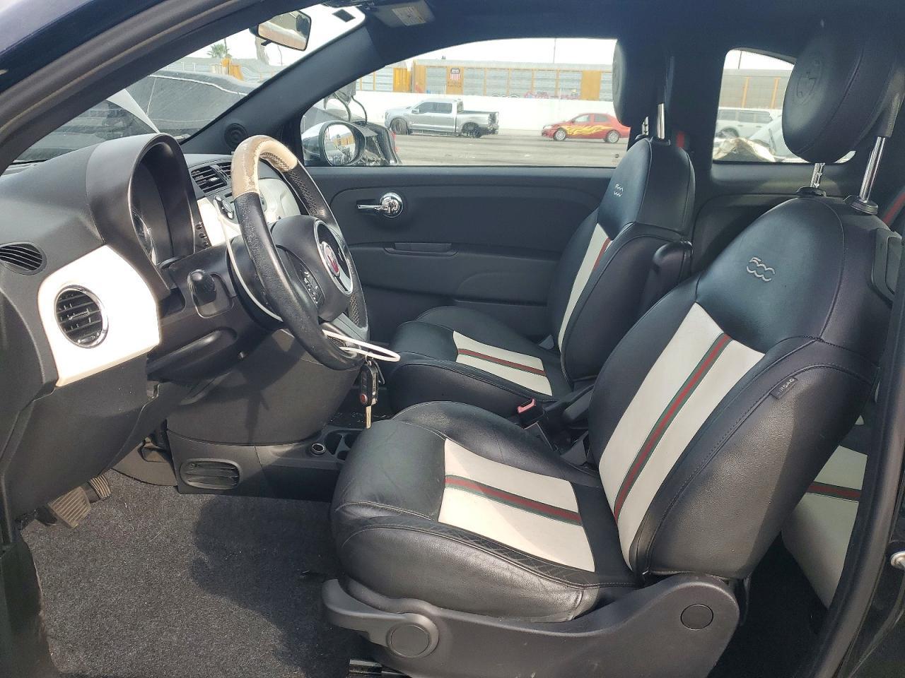 2012 Fiat 500 Lounge - Image 7