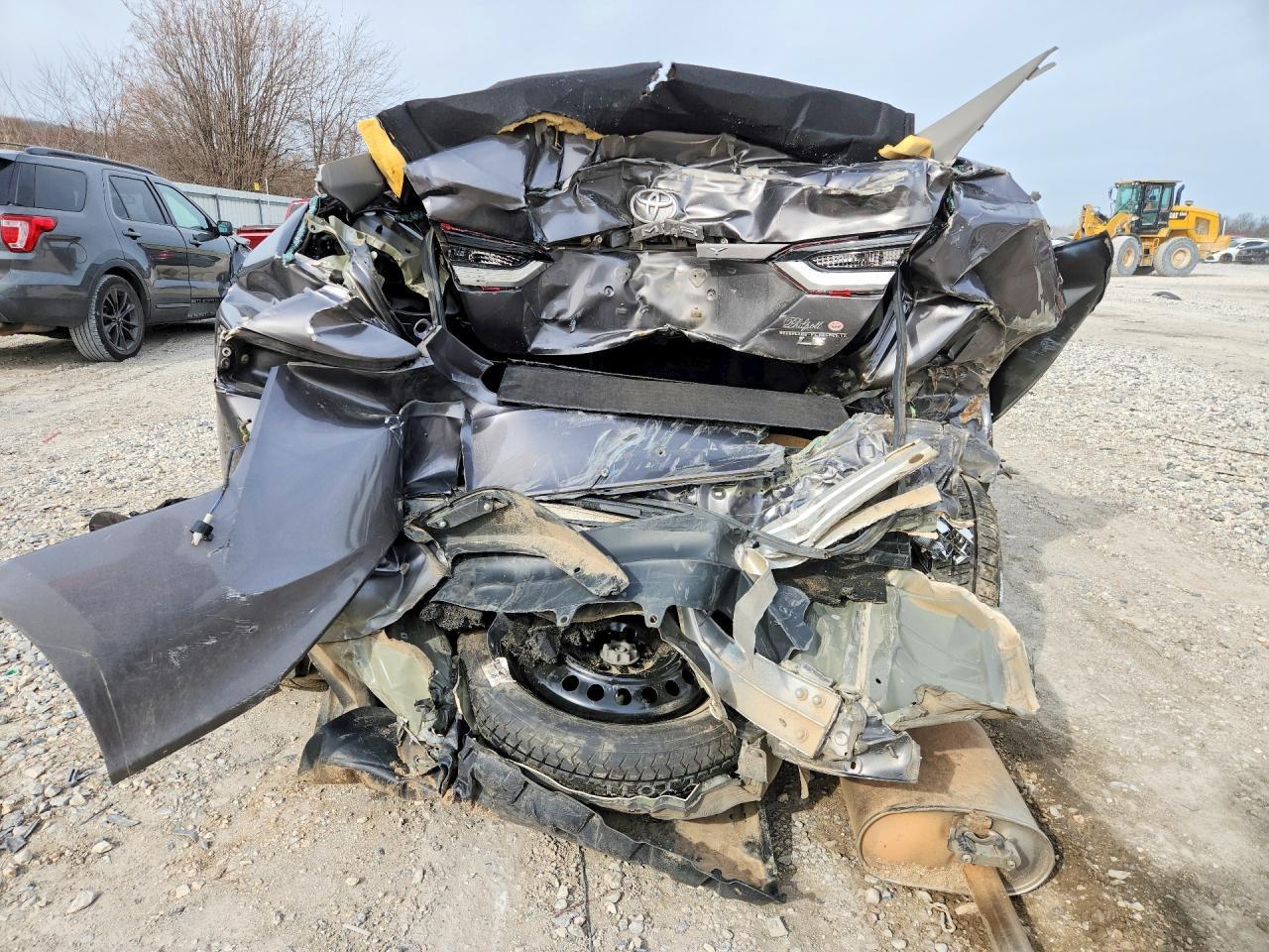 2021 Toyota Camry Le - Фото 6