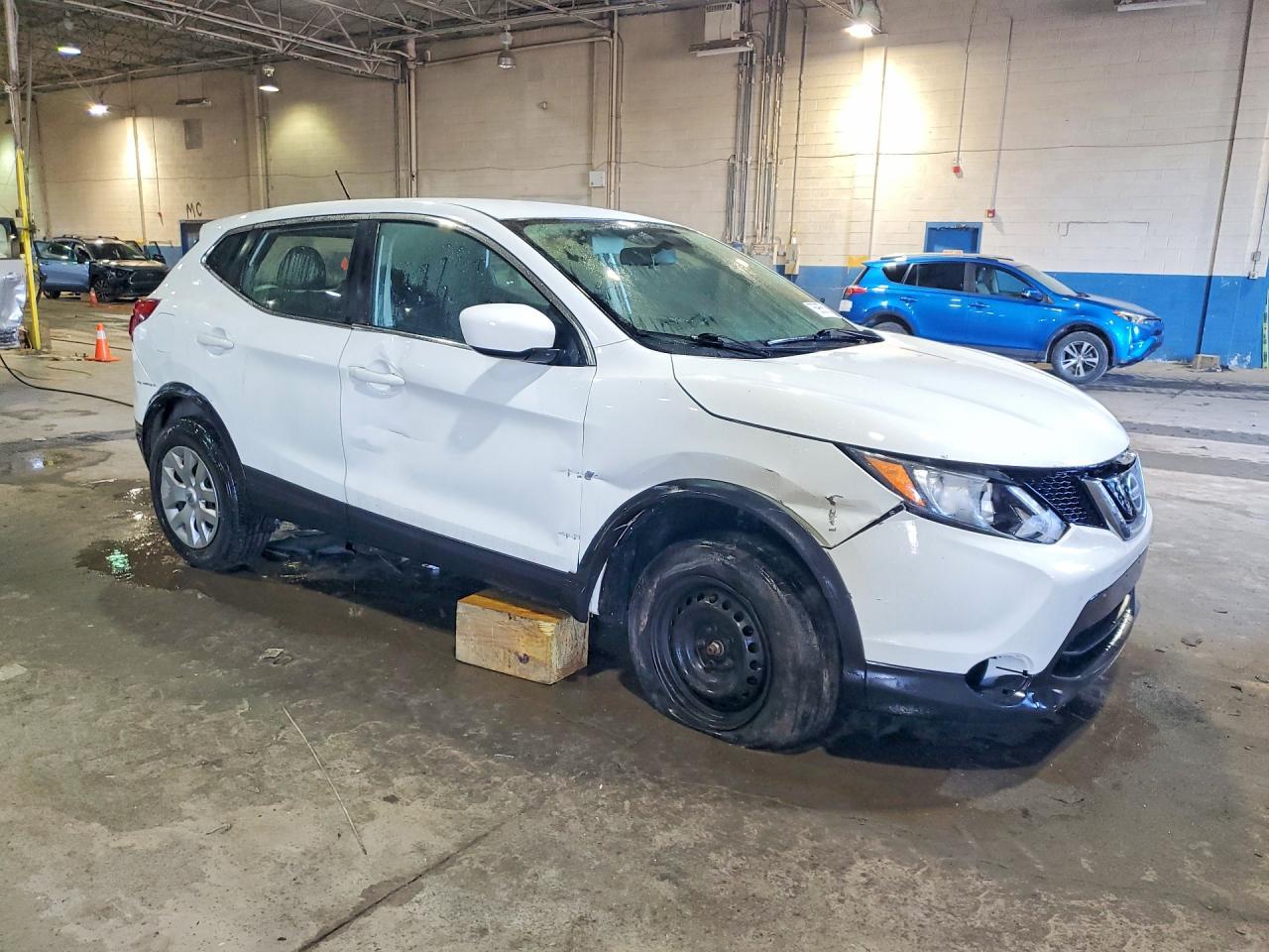 2018 Nissan Rogue Sport S - Фото 3