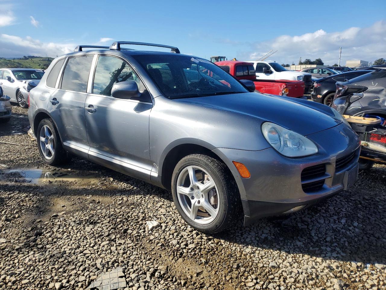 2004 Porsche Cayenne S - Image 4