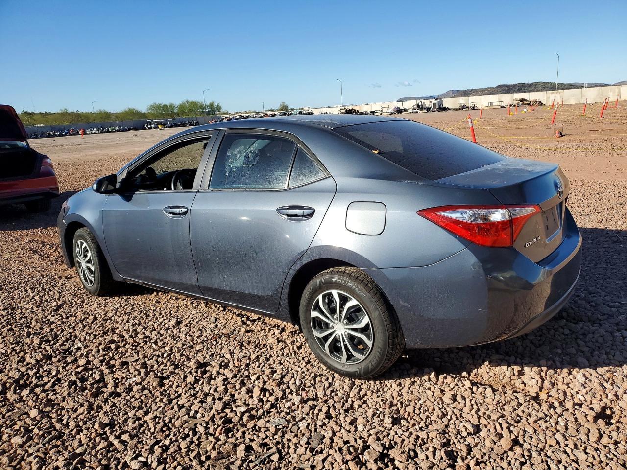 2015 Toyota Corolla L - Фото 2