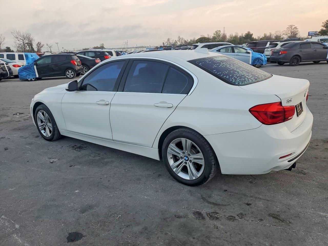 2018 BMW 330 I - Фото 2
