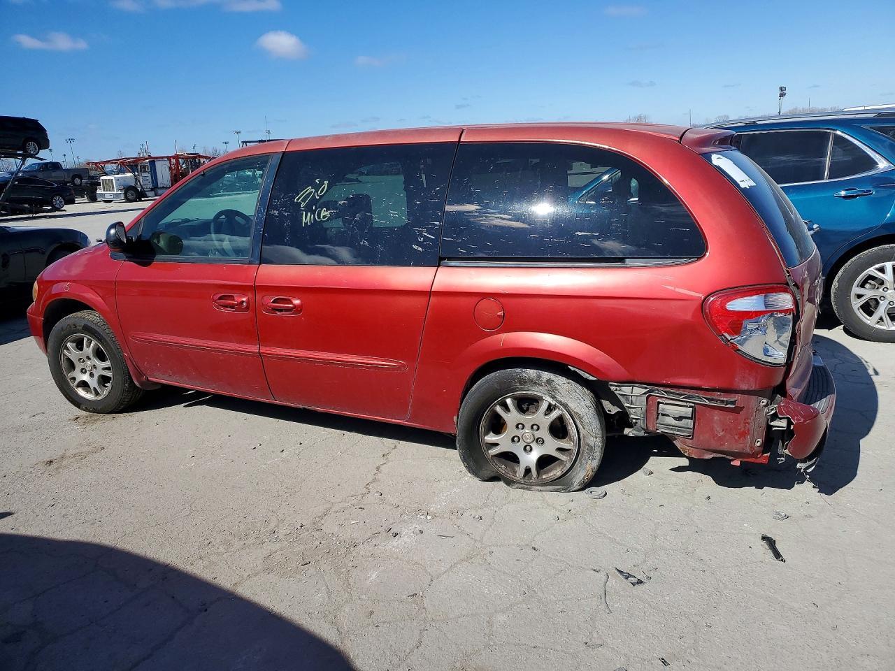 2003 Dodge Grand Caravan Sport - Фото 2