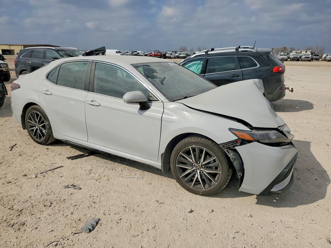 2023 Toyota Camry Se Night Shade - Image 4