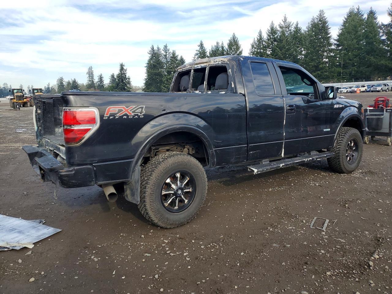 2013 Ford F150 Super Cab - Фото 3