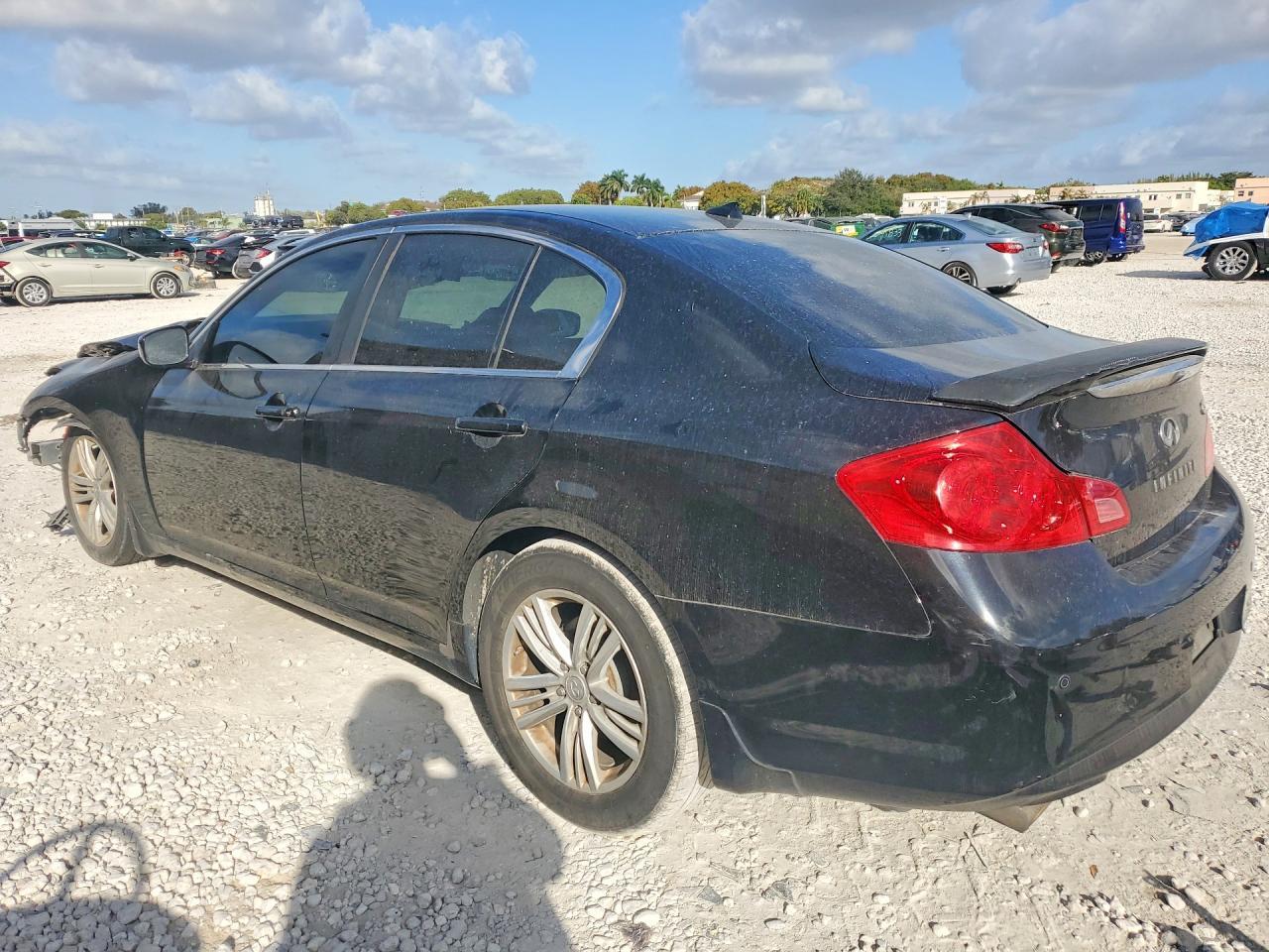 2012 Infiniti G37 Base - Фото 2