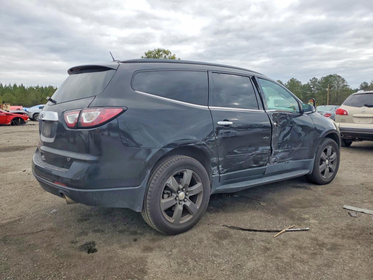 2017 Chevrolet Traverse Lt - Фото 3