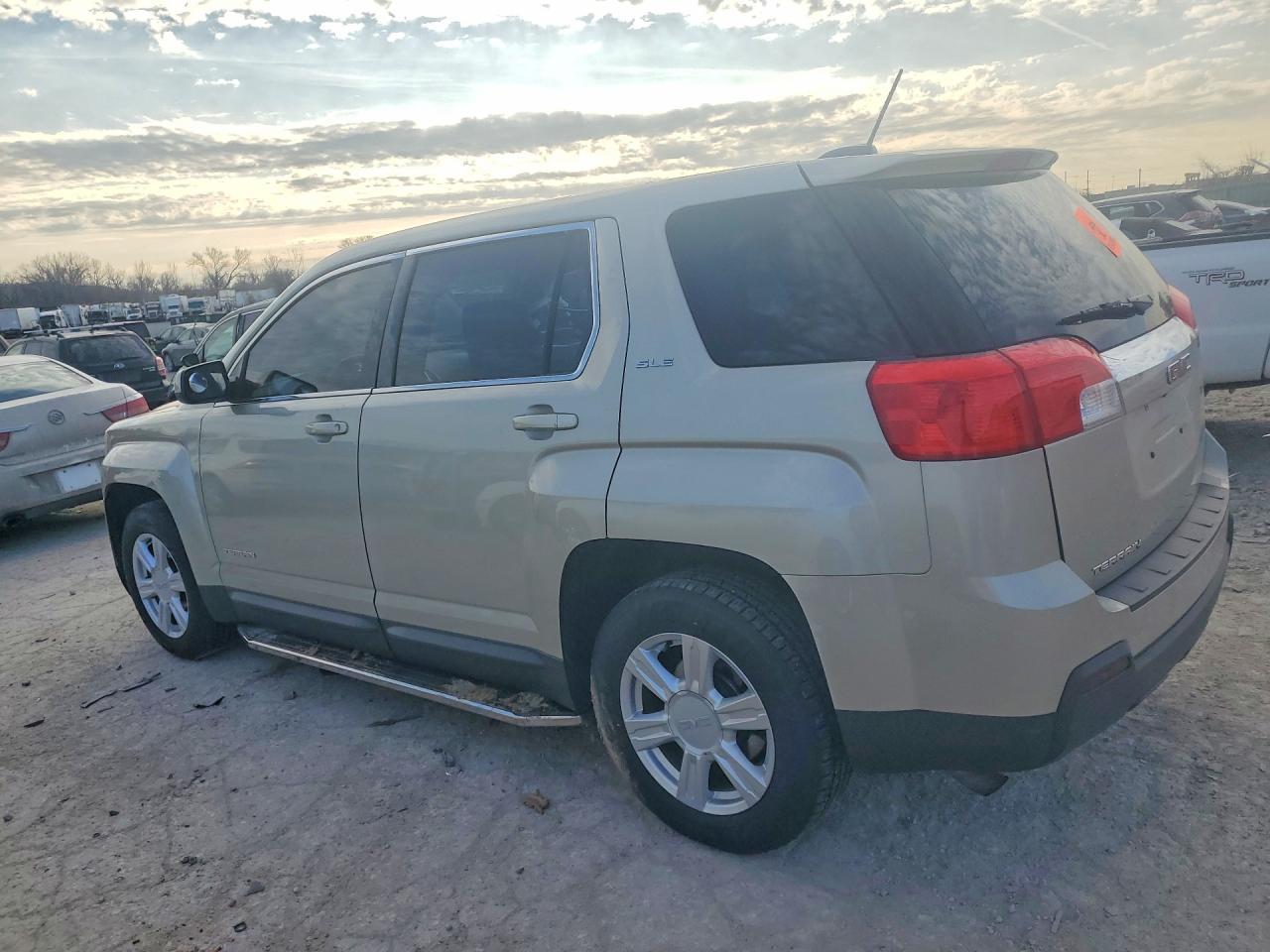 2015 GMC Terrain Sle - Фото 2