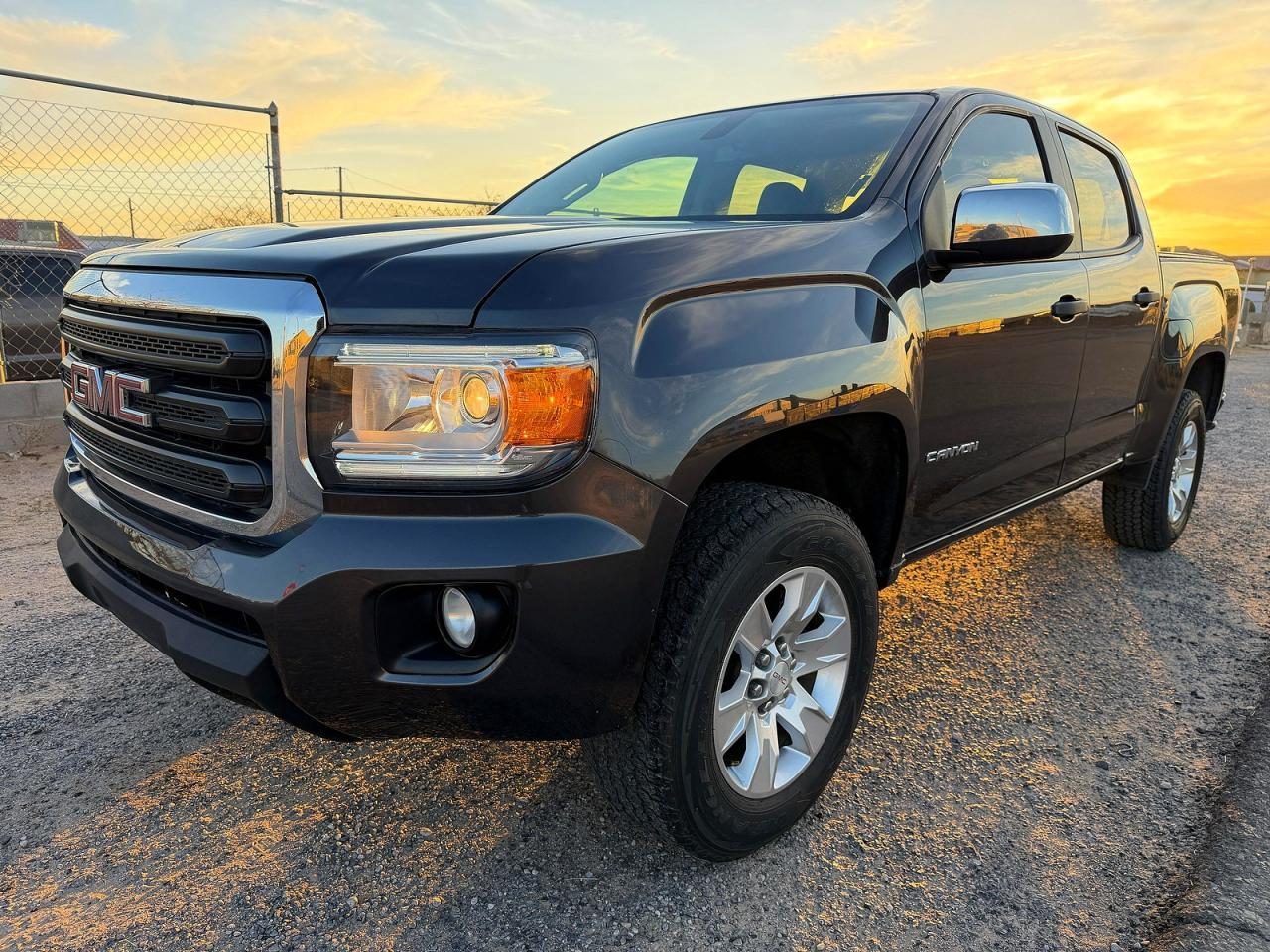 2015 GMC Canyon - Фото 2