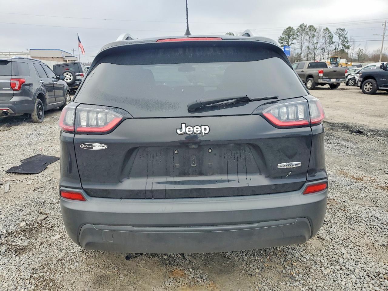 2019 Jeep Cherokee Latitude - Image 6