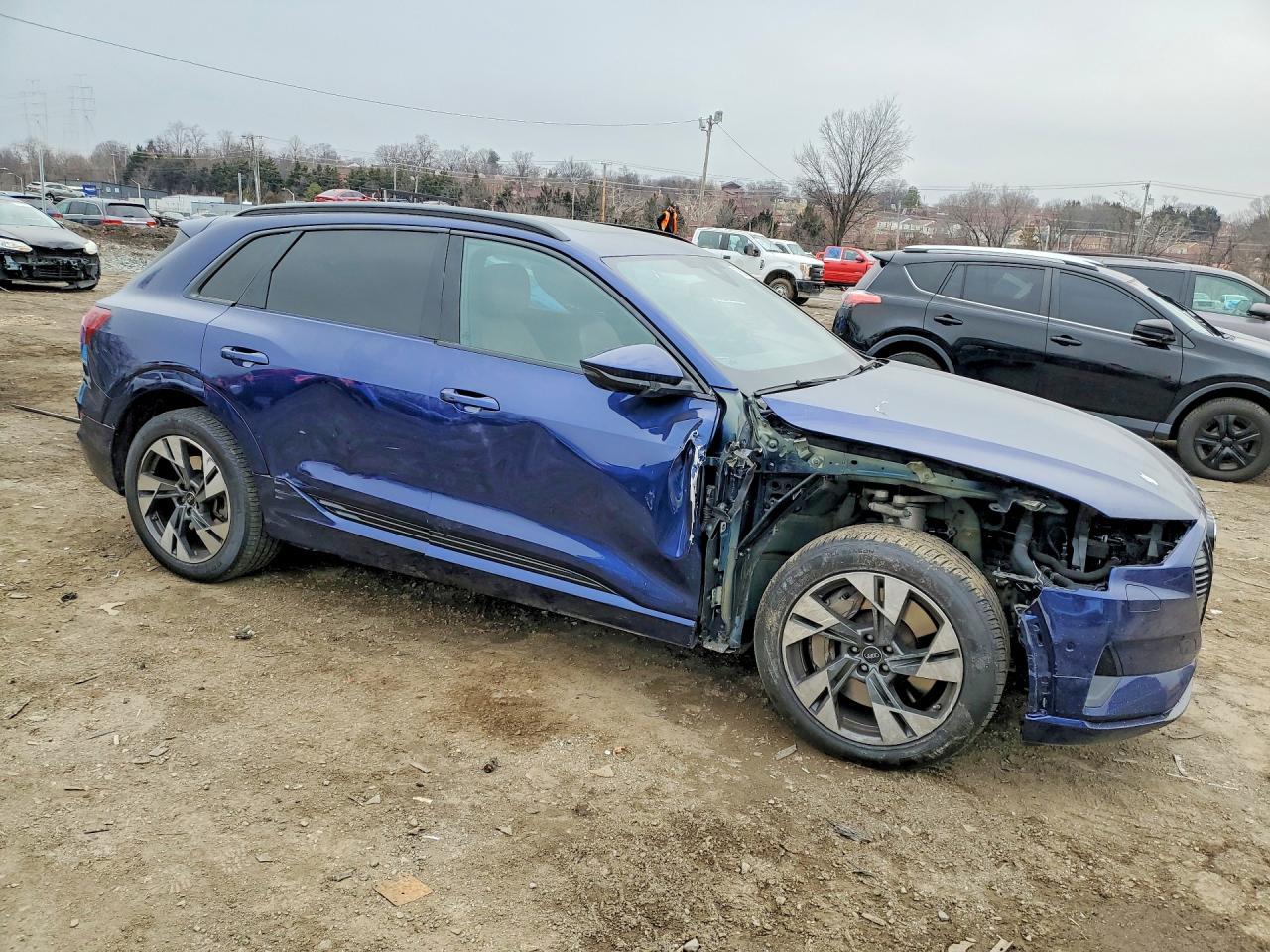2022 Audi E-Tron Premium - Фото 4