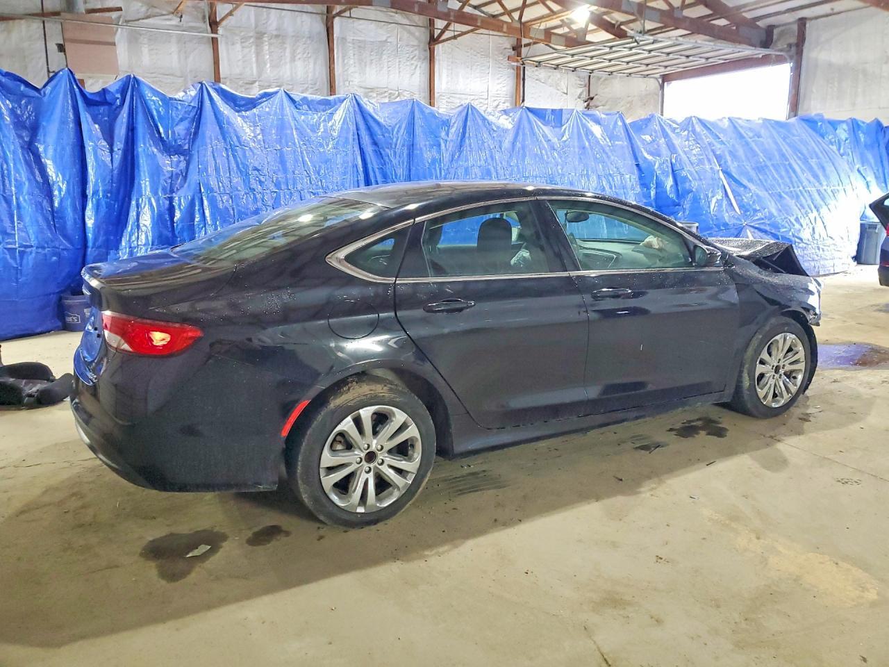 2015 Chrysler 200 Lx - Фото 3
