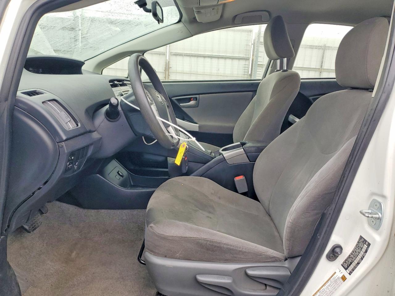 2015 Toyota Prius - Фото 7